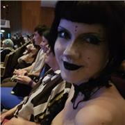 Profesora joven de inglés para niños de 5 a 12 años